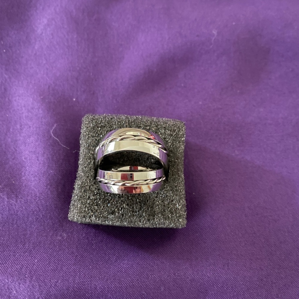 Men’s & Ladies matching rings💍NWOT